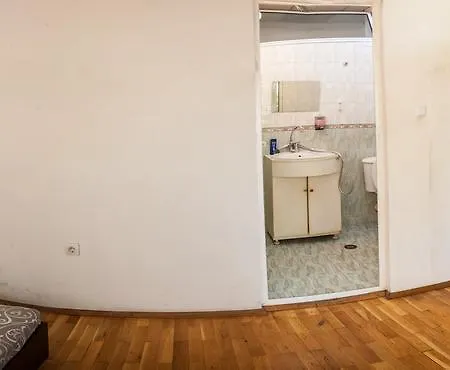 Guest * София