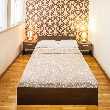 Guest София